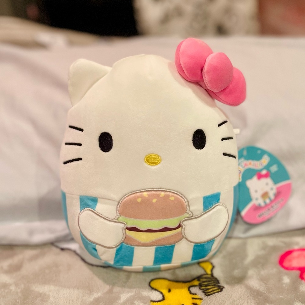 Hello Kitty Hamburger Squishmallow